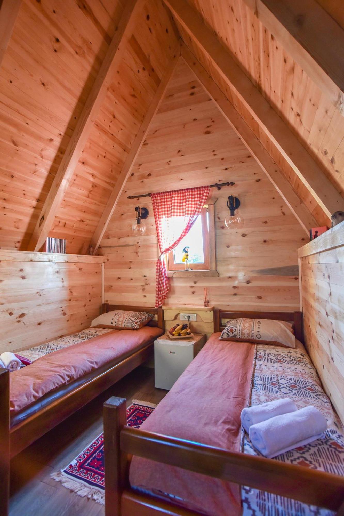 Cottages Big Bear 자블야크 외부 사진